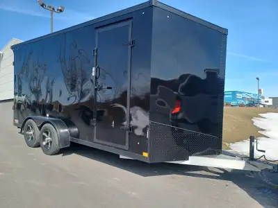 Remorque fermée stealth 7x16 + 3 v nose 7 pied de haut Full aluminium Année 2023 Mags Becket arrière...