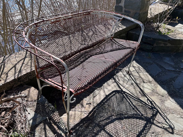 Metal patio chair and loveseat in Patio & Garden Furniture in City of Halifax - Image 2