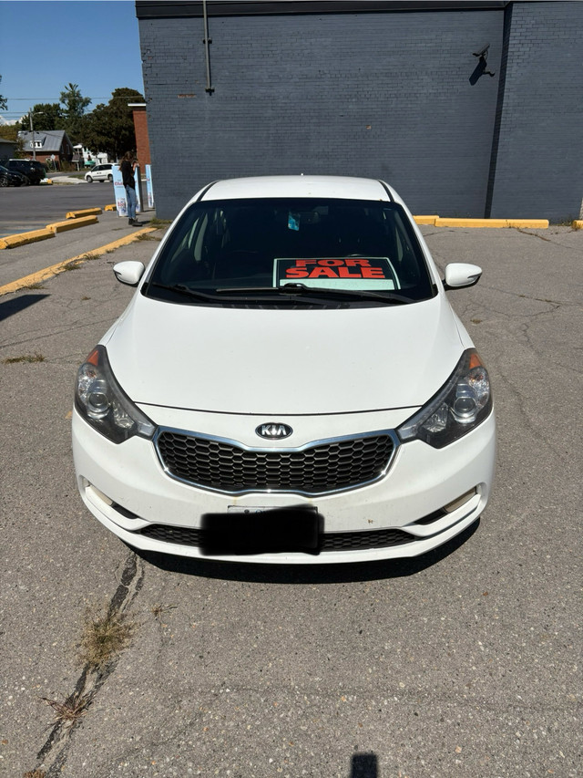 Sporty 2016 KIA Forte Ex GDI. Stick shift, 6 speed. 4 Door Sedan in Cars & Trucks in Trenton - Image 3
