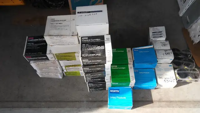 MASQUES RESPIRATOIRES AVEC CARTOUCHES in Other Business & Industrial in Longueuil / South Shore - Image 6