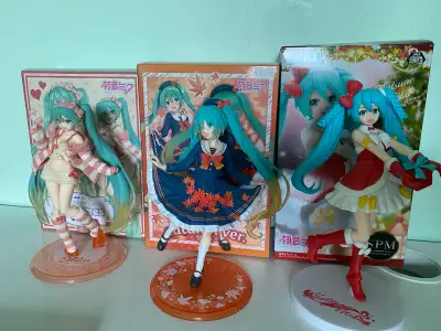 Clearing out space in my collection! Everything is adult-owned and in good condition from a smoke-fr...