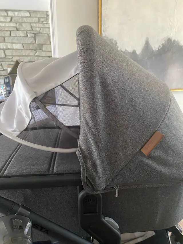 Uppababy Bassinet - Purchased in 2024 - MINT Condition!  in Strollers, Carriers & Car Seats in Oakville / Halton Region - Image 5