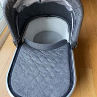 Uppababy bassinet with extra mattress cover