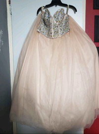 Beautiful Prom/Quinceanera/Engagement/ Wedding Dress