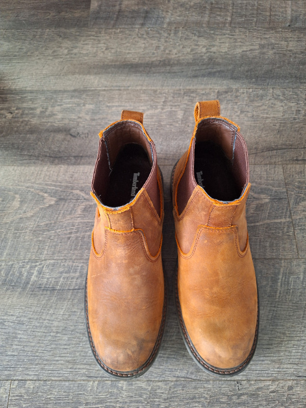 Mens Timberland Chelsea boots, size 8, like new. in Men's Shoes in Charlottetown - Image 2