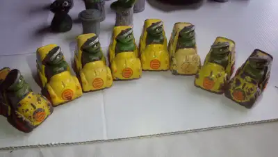OSCAR THE GROUCH (the recycler) FIGURES, View more