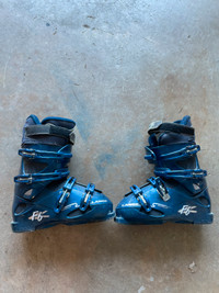 Lange F6 soft tech ski boots 