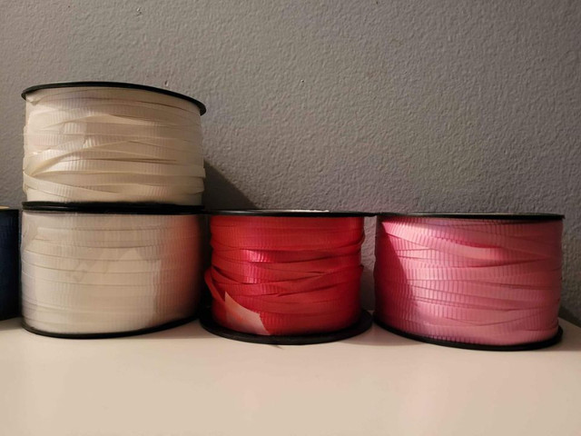 6 Curling String Spools - Various Colors - Almost New in Hobbies & Crafts in Burnaby/New Westminster
