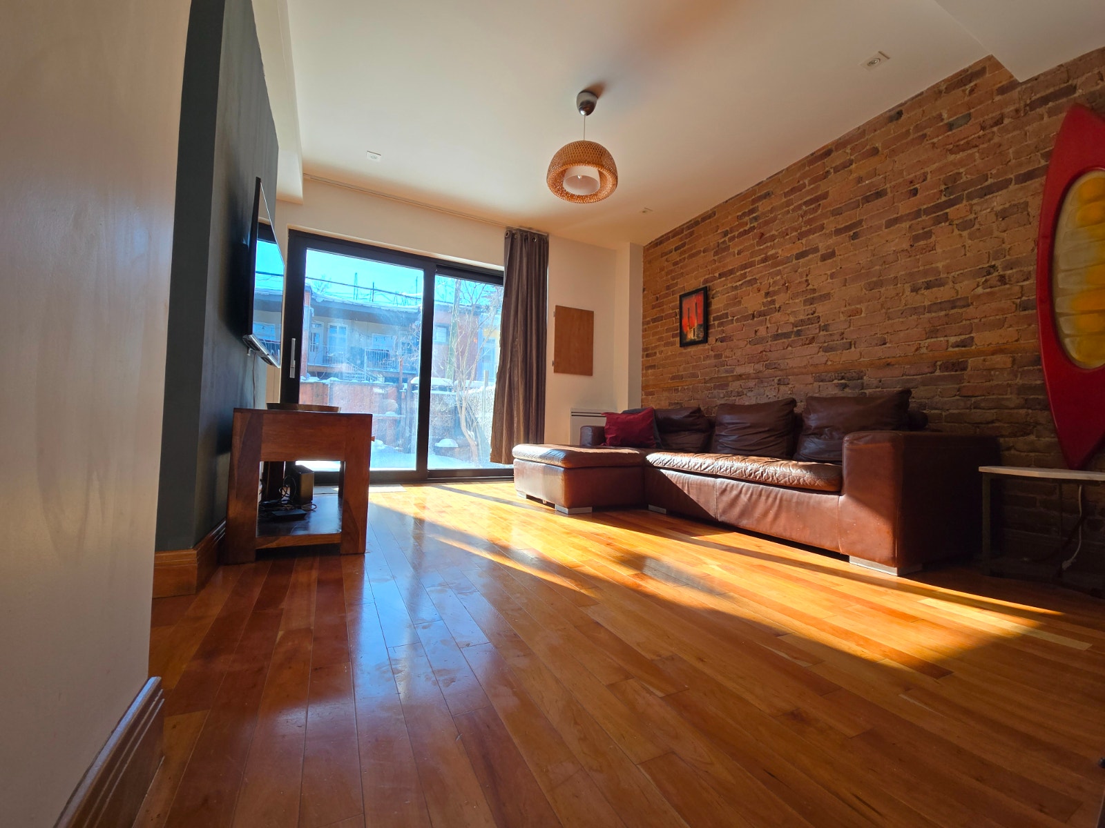 Superbe appartement 4 1/2 meublé+ équipé  + jardin — photo 3
