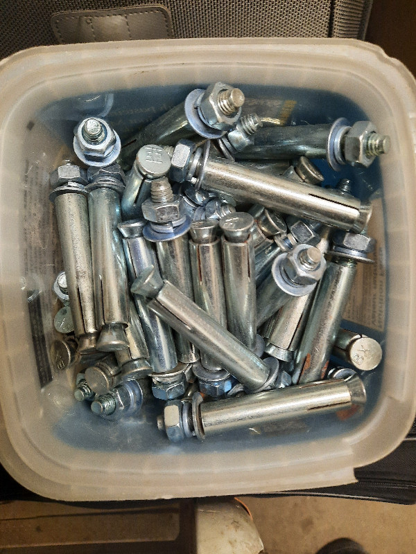 Hex Head Sleeve Anchors 5/16" x 2-3/4" in Hardware, Nails & Screws in City of Toronto