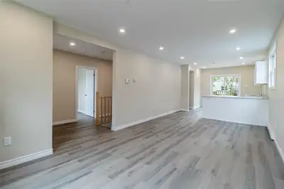 Modern, well-maintained 2-year-old owner-occupied home, now available. The property is centrally loc...