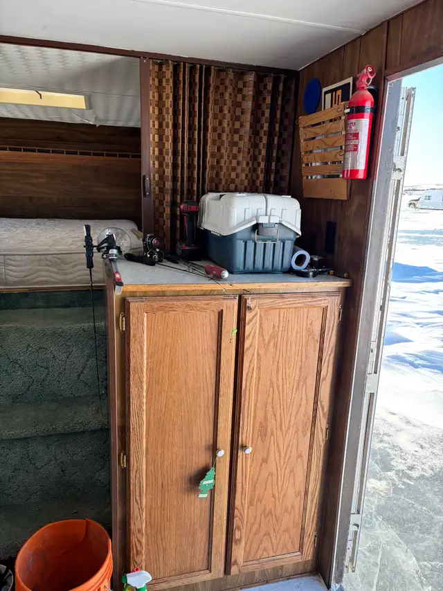 fifth wheel camper ice shack  in Travel Trailers & Campers in Regina - Image 7