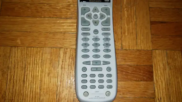 MARANTZ RC1400 UNIVERSAL REMOTE CONTROL LIKE NEW in Stereo Systems & Home Theatre in City of Toronto - Image 6