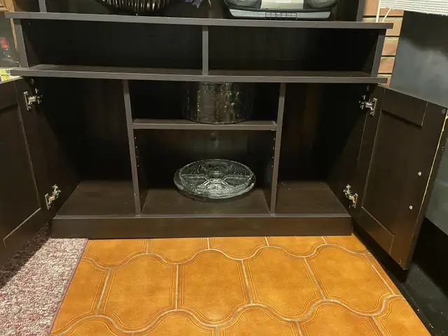 Cabinet  in Dining Tables & Sets in City of Toronto - Image 2