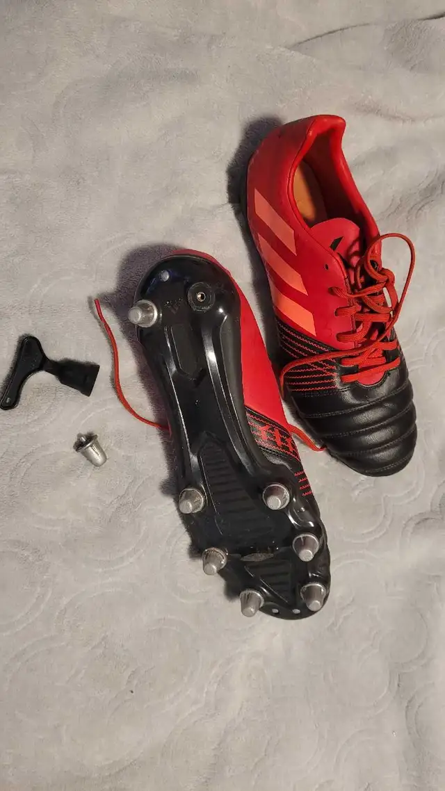 men's Adidas cleats in Soccer in Ottawa - Image 8