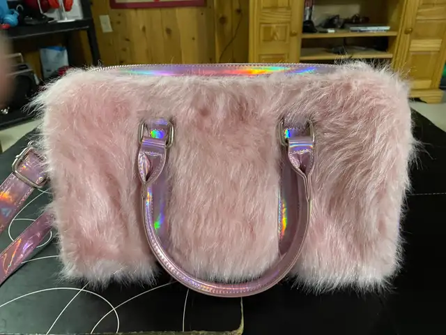 Sugar Thrillz Bag/Purse open to offers in Women's - Bags & Wallets in Prince Albert - Image 6