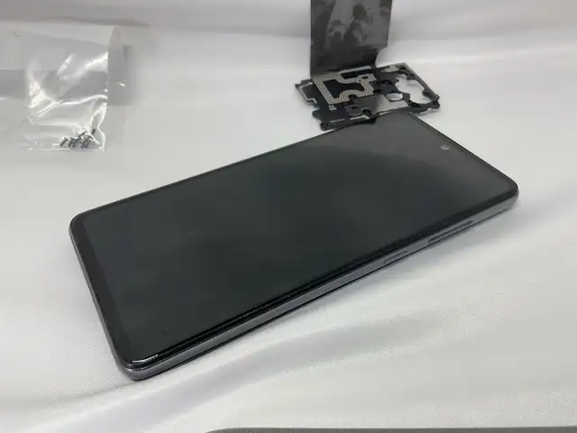 SAMSUNG A52 5G FOR PARTS in Cell Phones in North Bay - Image 5