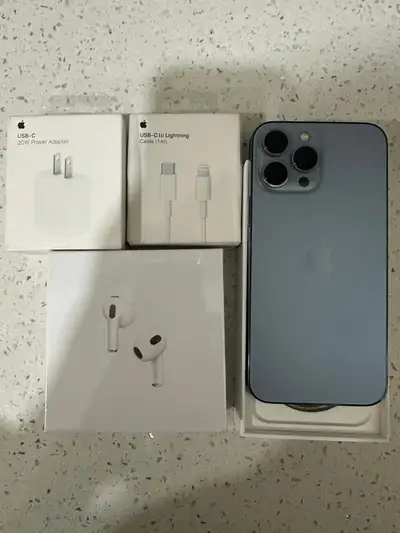 iPhone 13 Pro Max 256GB **AirPods/Fast Charger/Delivery**, View more