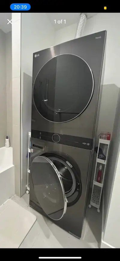 LG Washer / Dryer ; laveuse / sécheuse LG, View more