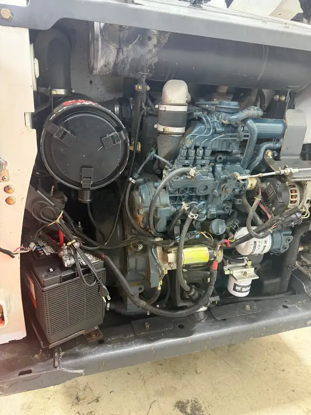 2012 Bobcat S 650 in Heavy Equipment in Fort St. John - Image 7