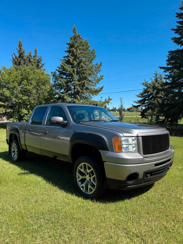 2009 GMC Sierra 1500 in Cars & Trucks in Edmonton