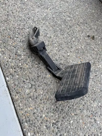 Mounts on to the frame on the back corner using bolts that are already there. Came off a 2023 TRD sp...