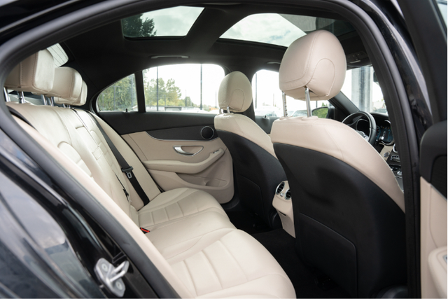 2021 Mercedes C300 4Matic in Cars & Trucks in Delta/Surrey/Langley - Image 5