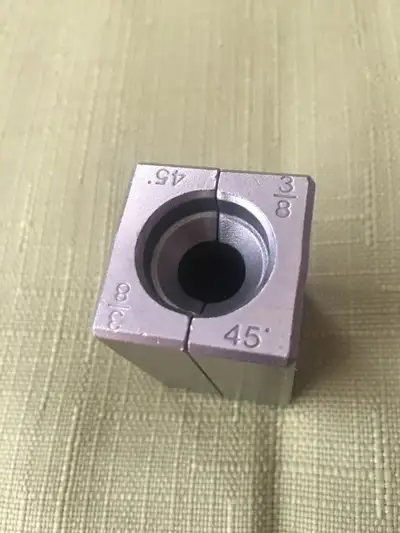 Professional Brake Line Flaring Tool for 45 Degree Single, Double and Bubble Flares, => For sale is...