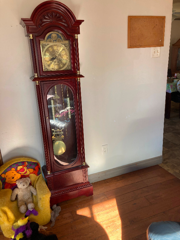 Grandfather clock in Home Décor & Accents in North Bay