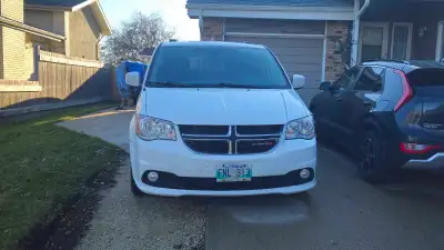2015 Dodge Grand Caravan Crew trim. 156,000 kms in good condition with new safety. Trailer hitch and...