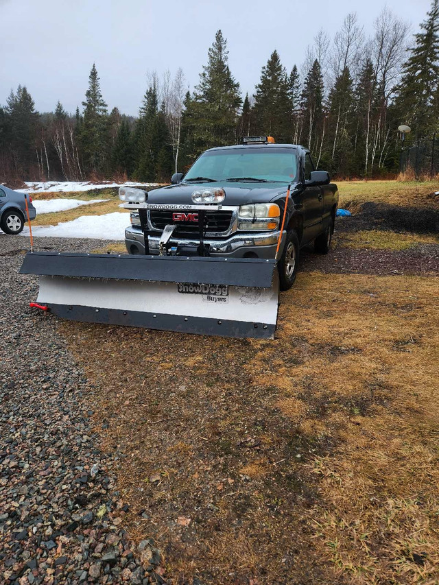 Chev Sierra 1500 GMC  in Cars & Trucks in Saint John - Image 2