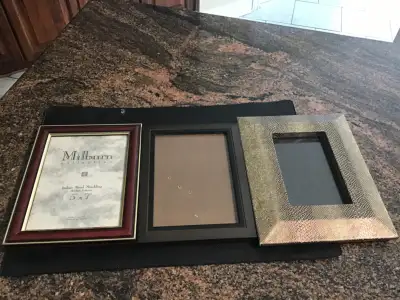 ATTRACTIVE PICTURE FRAMES, View more