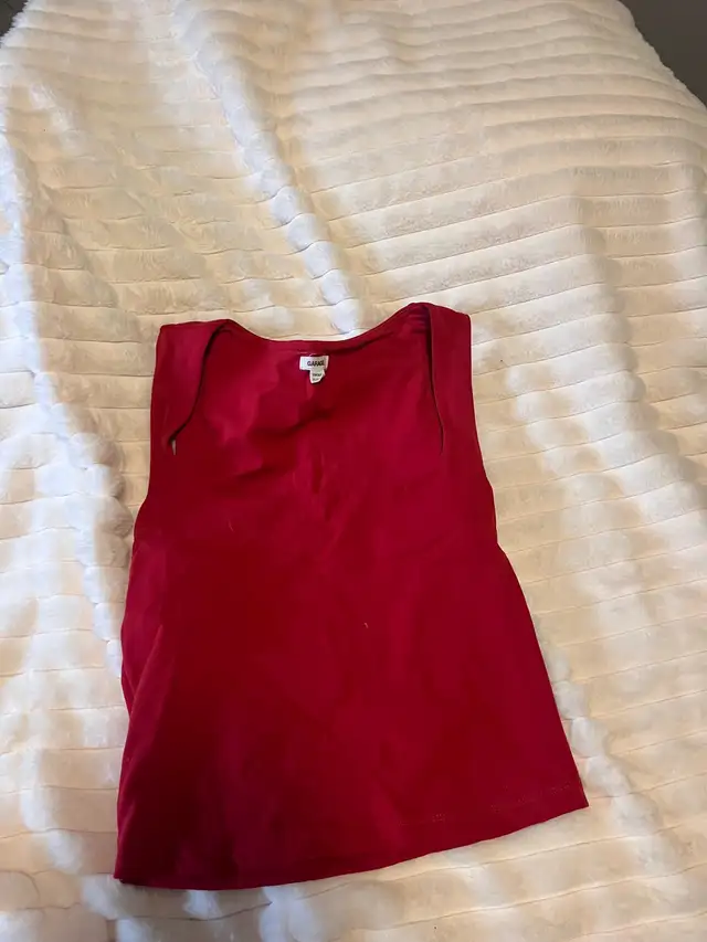 Teen Tops in Women's - Tops & Outerwear in Cape Breton - Image 8