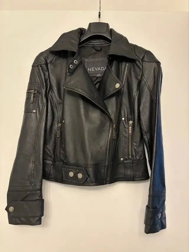 Women’s biker jacket in Women's - Tops & Outerwear in City of Toronto - Image 2