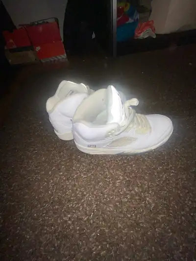 white Jordan 5s size 8.5, View more