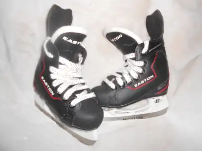 Toddlers Easton Hockey Skates-Sz:8 + Skateez, View more
