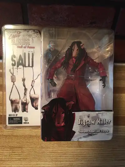 COLLECTABLE VINYL FIGURE-SAW-JIGSAW KILLER +, View more