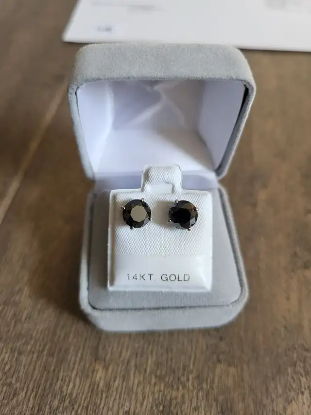 Brand New 14K White Gold Brilliant Diamond Earrings For Sale in Jewellery & Watches in London - Image 5