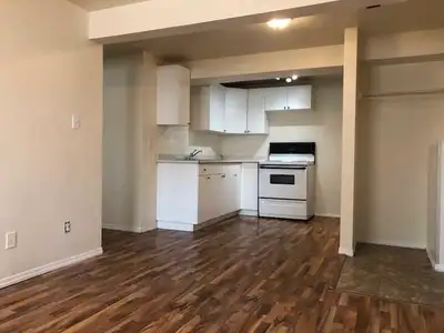 Cute two bedroom west side Aug 1