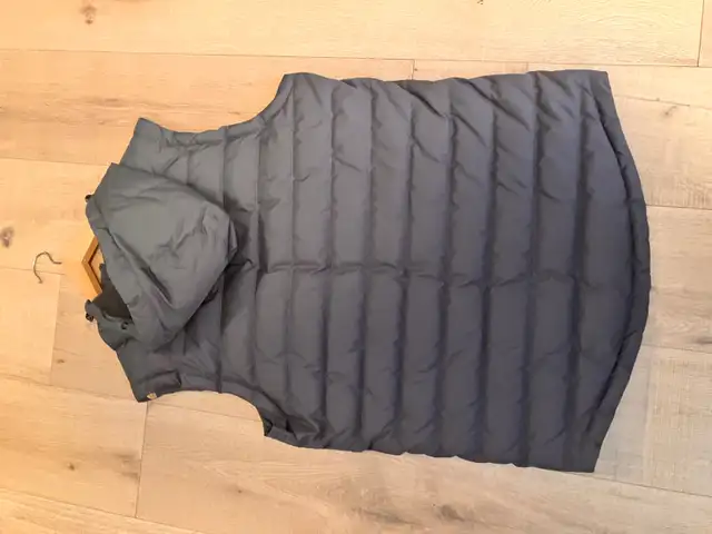 Brand new Nike puffer jacket in Men's in Mississauga / Peel Region - Image 6