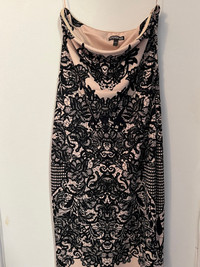 Dress with black lace detail