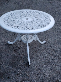 26'' Aluminum Table Patio White small Low Side