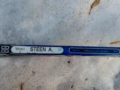 Alexander Steen Signed Rookie Hockey Stick & Card, View more