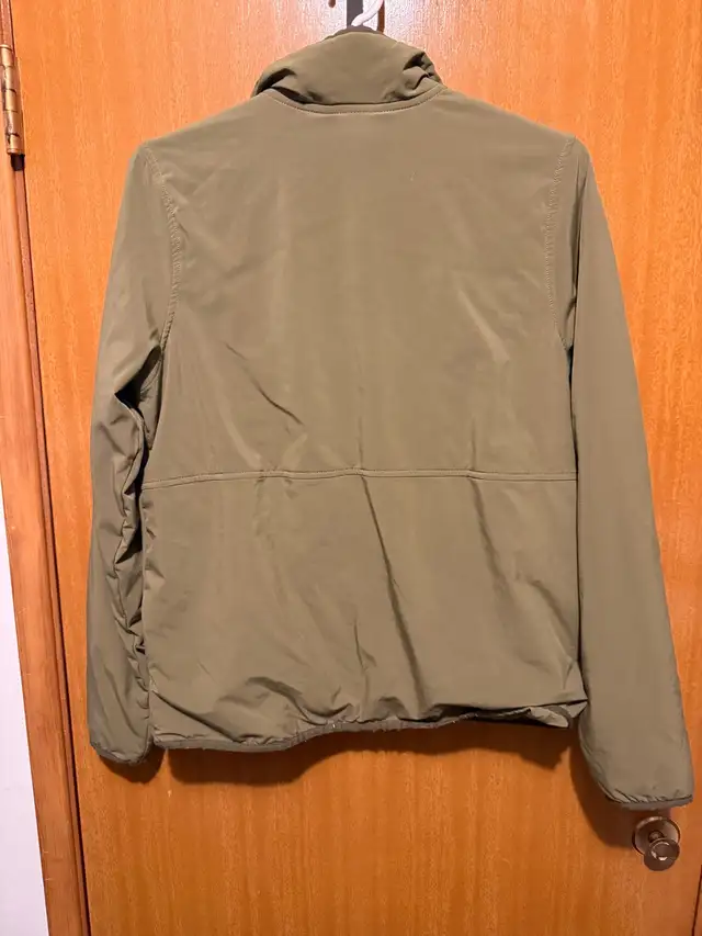 North Face Pullover in Women's - Tops & Outerwear in Calgary - Image 6