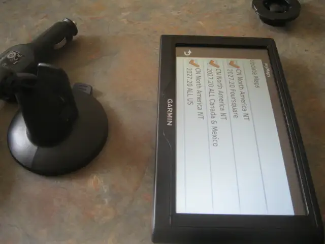 Garmin Nuvi 68 LM GPS 6" Touchscreen Navigation System W Lifetim in General Electronics in St. Catharines - Image 8