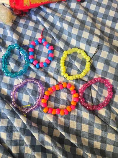 Lot of 6 single kandi bracelets!! I do customs as well!! Can ship but buyer pays shipping!!