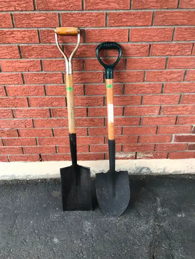 Various shovels, check prices Orléans, View more