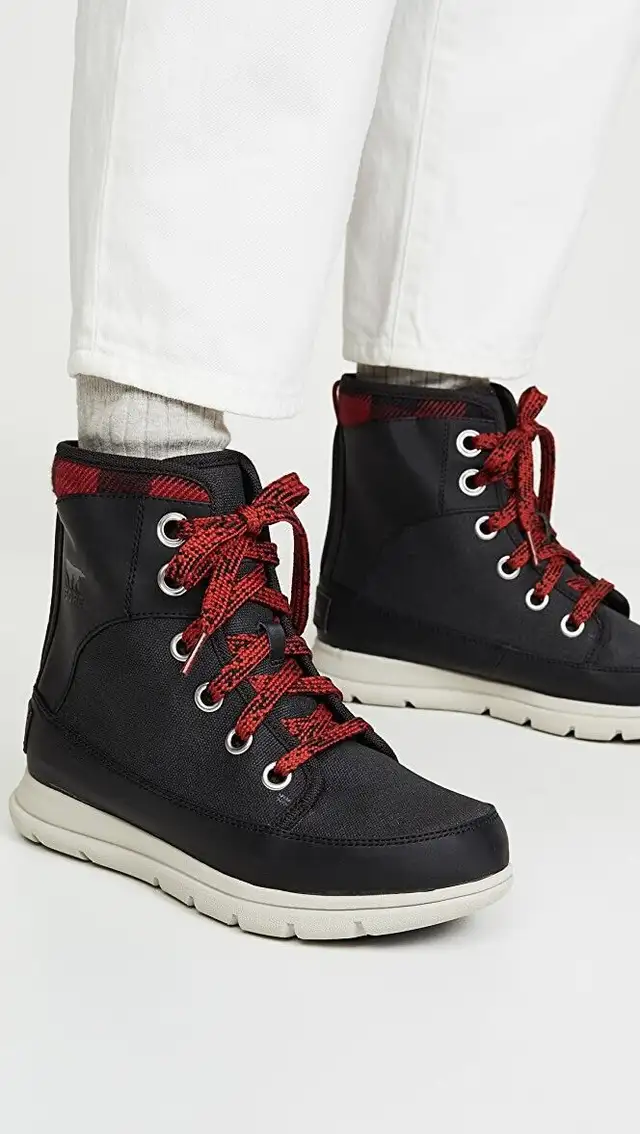 Brand new in box. Sorel waterproof boots in Women's - Shoes in Mississauga / Peel Region - Image 7
