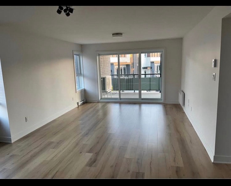 Condo 2 Bed 1 Bath — photo 3