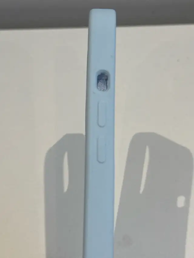 iPhone 16 pro max case powder blue in Cell Phone Accessories in Oakville / Halton Region - Image 6